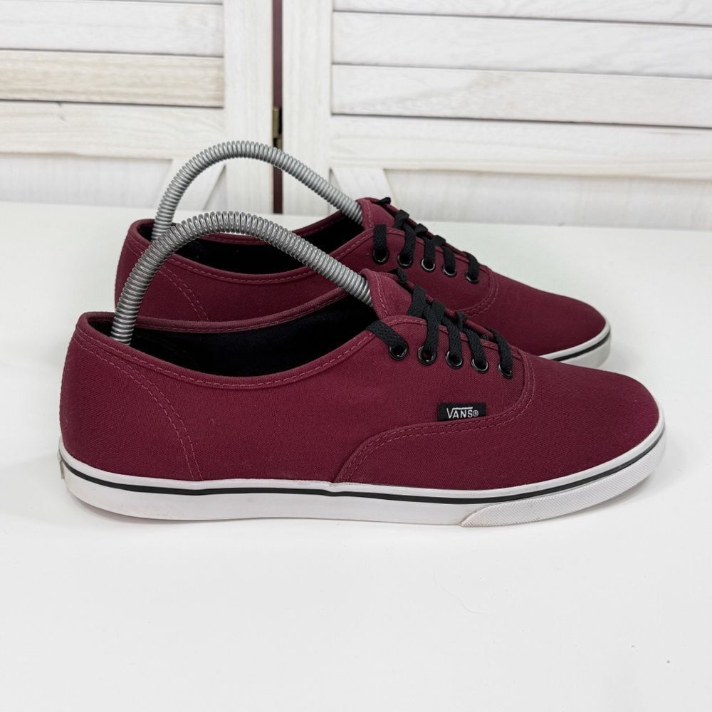 Vans Authentic Canvas Low Top Lace Up Sneakers Burgundy Red 8 Men 9.5 Women